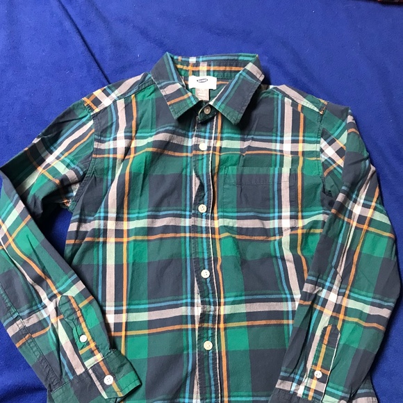 THREE! Old Navy/Gap boys long sleeve shirts - Picture 3 of 9
